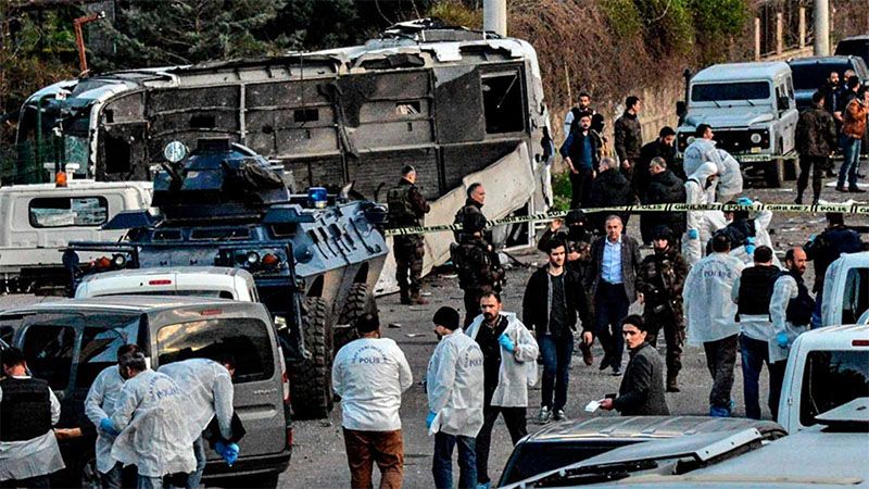 Nueve heridos en un atentado con coche bomba contra la Polic&iacute;a en Turqu&iacute;a