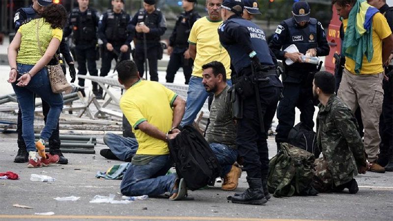 Suben a 300 los bolsonaristas detenidos por intento de golpe de Estado