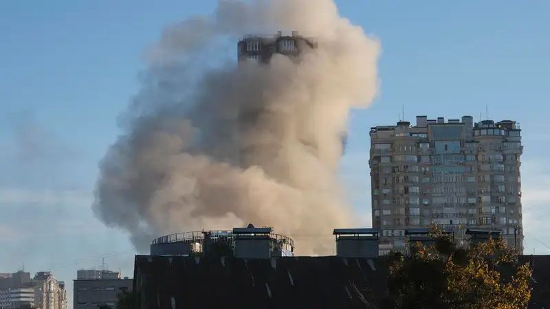 Se registran explosiones en Kiev mientras Rusia incrementa los ataques sobre Zaporiyia