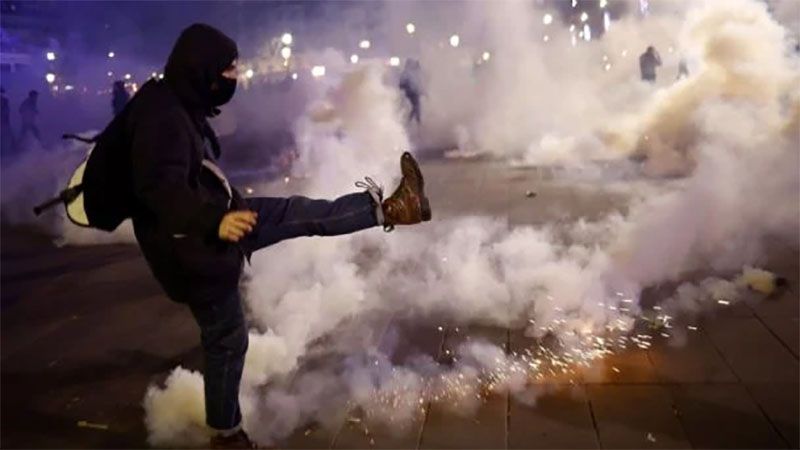 La noche de protestas concluye en Francia con casi 130 detenidos