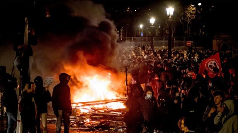 Otra jornada de protestas en Francia deja 457 detenidos y 441 agentes heridos