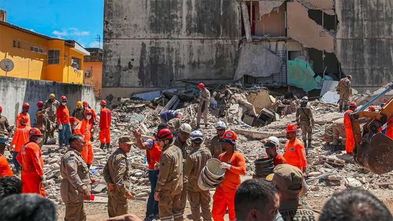 Desplome de edificio residencial en Brasil deja al menos cinco muertos