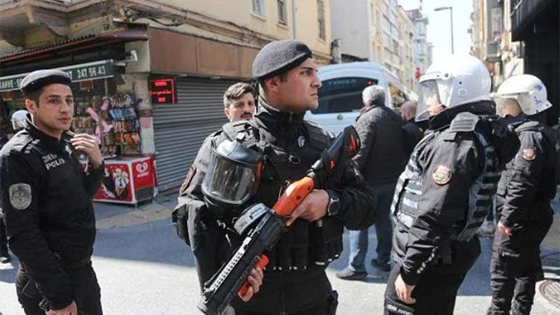 Varios muertos y heridos en tiroteo en una cafeter&iacute;a de Turqu&iacute;a