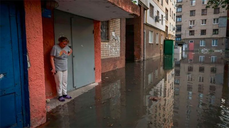 Extienden el estado de emergencia a toda la regi&oacute;n de Jers&oacute;n por la destrucci&oacute;n de la presa