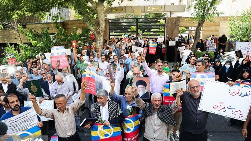 Iran&iacute;es protestan frente a la embajada sueca por blasfemia al Cor&aacute;n