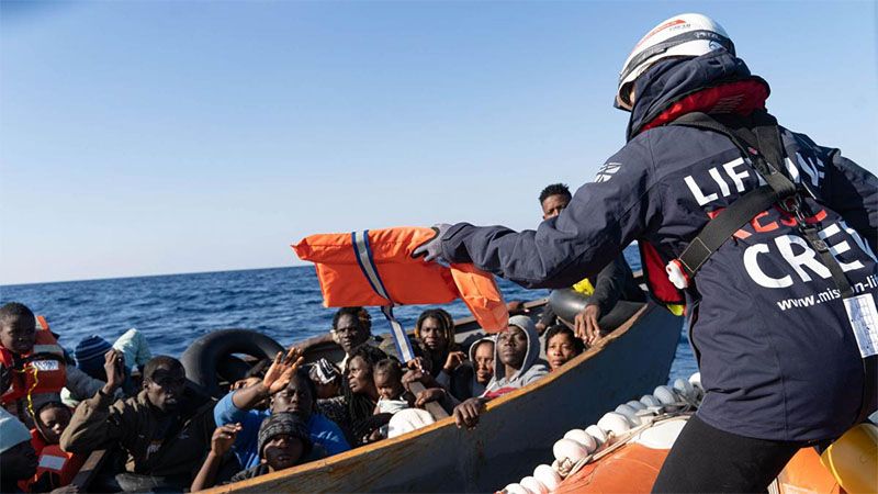 Unos 1.350 migrantes llegan a la isla italiana de Lampedusa en las &uacute;ltimas 24 horas