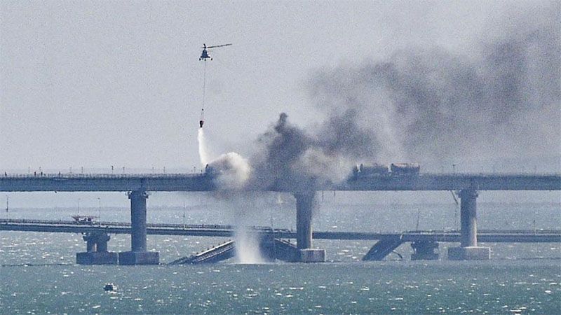 Drones marinos ucranianos atacan el puente de Crimea, seg&uacute;n fuentes de Kiev