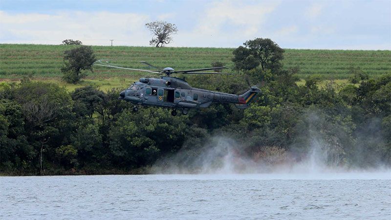 Dos muertos y seis heridos tras la ca&iacute;da de un helic&oacute;ptero militar de Brasil