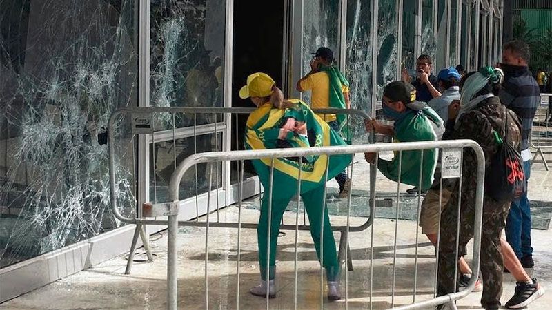 Detenida c&uacute;pula policial de Brasilia por intento de golpe de Estado en asonada de enero