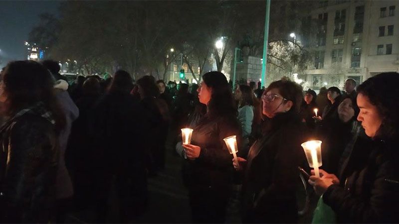 Mujeres de luto piden justicia para v&iacute;ctimas de la dictadura en Chile