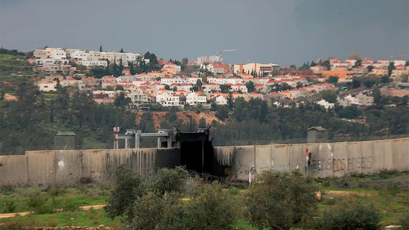 El ejército de ocupación israelí anuncia la evacuación de 28 colonias cerca de la frontera libanesa