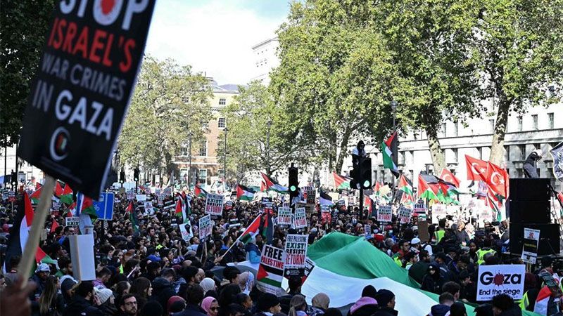 Miles de personas reclaman en Par&iacute;s el cese de ataques israel&iacute;es contra Gaza