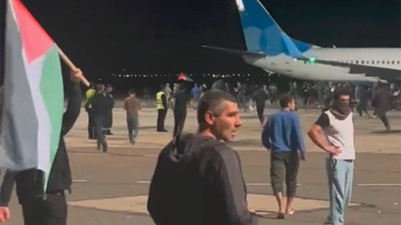 Una multitud toma un aeropuerto de la rep&uacute;blica rusa de Daguest&aacute;n en busca de israel&iacute;es