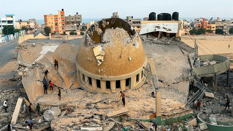 El ej&eacute;rcito israel&iacute; bombardea una mezquita matando a 50 palestinos en Gaza