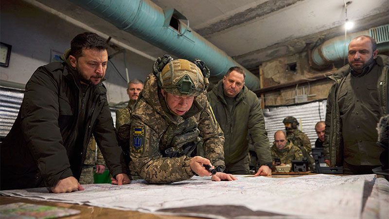 Zelenski ordena desde el frente acelerar la construcci&oacute;n de fortificaciones