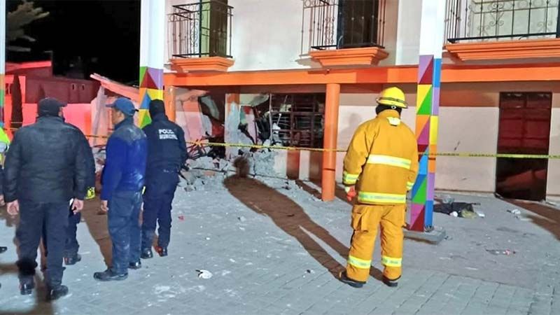 Mueren tres personas por la explosi&oacute;n de pirotecnia en Puebla