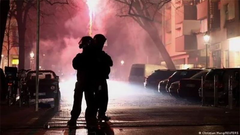 Los festejos de A&ntilde;o Nuevo en Berl&iacute;n se saldan con 390 detenidos y 54 agentes heridos