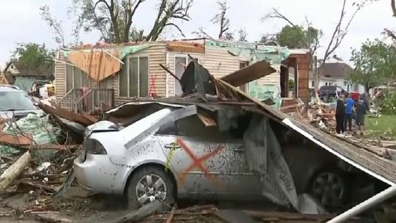 Mueren cinco personas por el paso de numerosos tornados en el estado de Iowa