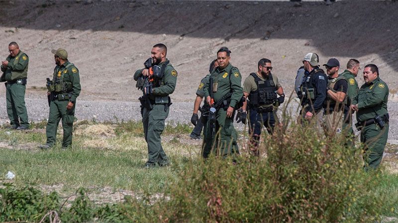 Texas env&iacute;a tropas a la frontera con M&eacute;xico para frenar la migraci&oacute;n