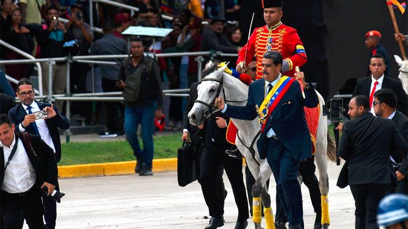 Maduro preside el desfile militar del D&iacute;a de la Independencia: Misi&oacute;n cumplida