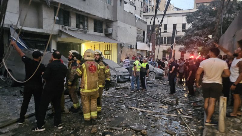 El r&eacute;gimen sionista lleva a cabo un bombardeo a&eacute;reo contra un edificio residencial en el sur de Beirut