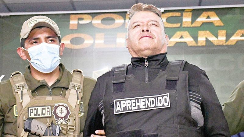 Fuerzas Armadas de Bolivia dan de baja del servicio a exjefe que lider&oacute; alzamiento militar