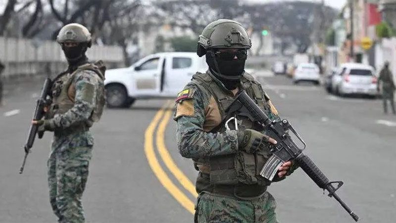 Presidente de Ecuador dispone toque de queda en veinte municipios para reforzar seguridad