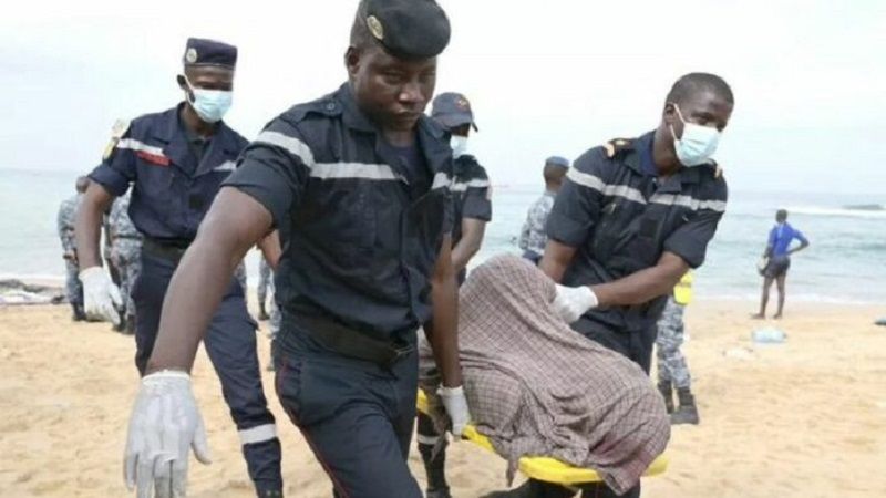 Encuentra una embarcaci&oacute;n con 30 cad&aacute;veres frente a las costas de Senegal