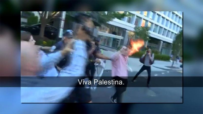 Un manifestante propalestino intenta inmolarse durante una masiva protesta en Washington