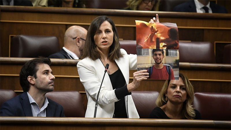 Líder de Podemos en España compara los ataques israelíes con las “cámaras de gas de los nazis”