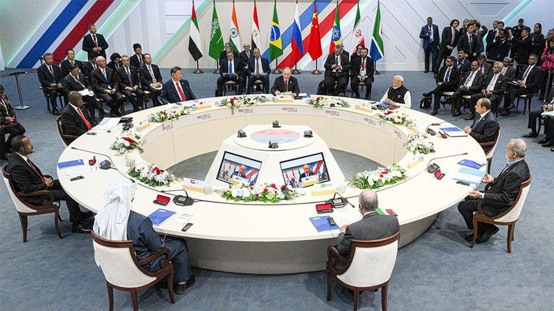 Líderes de los BRICS debaten retos globales y conflictos regionales