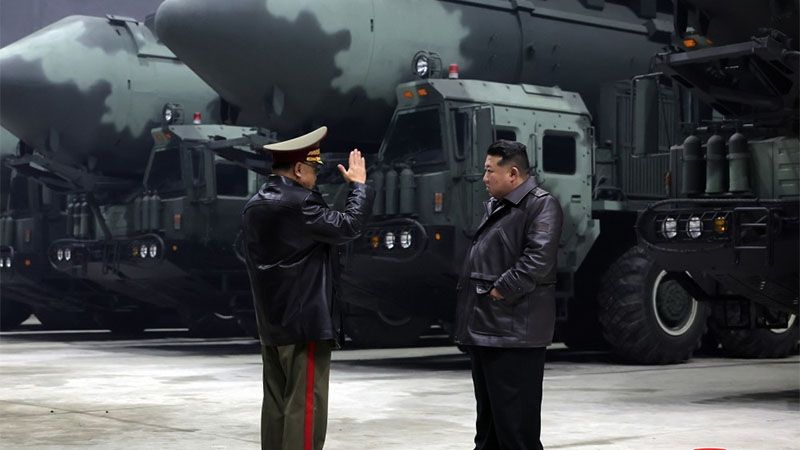 Kim Jong-un inspecciona bases de misiles estratégicos relacionados con la seguridad nacional